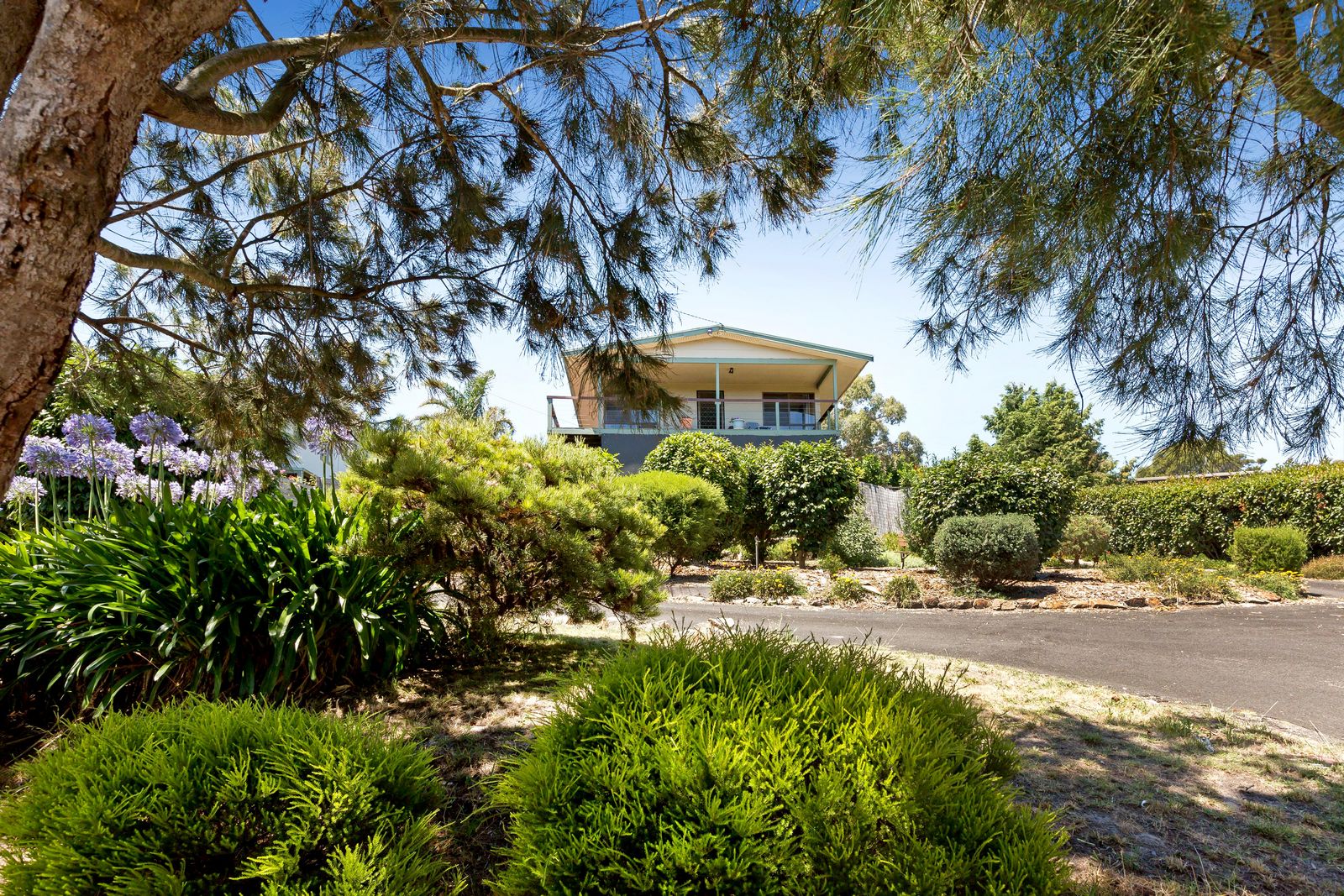 27 GOOLGOWIE STREET, ROSEBUD, 3939
